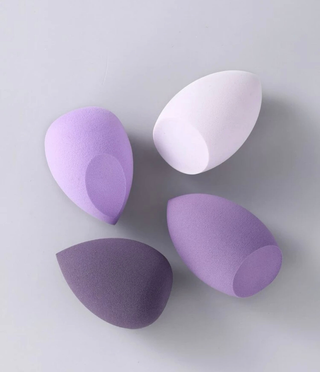 4pc Makeup Sponge w/ storage box